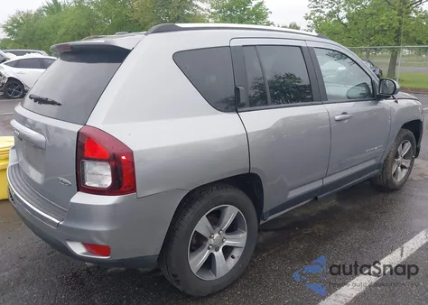 2017 Jeep Compass High Altitude 4X4 z USA, uszkodzony, nr VIN 1C4NJDEB2HD192112